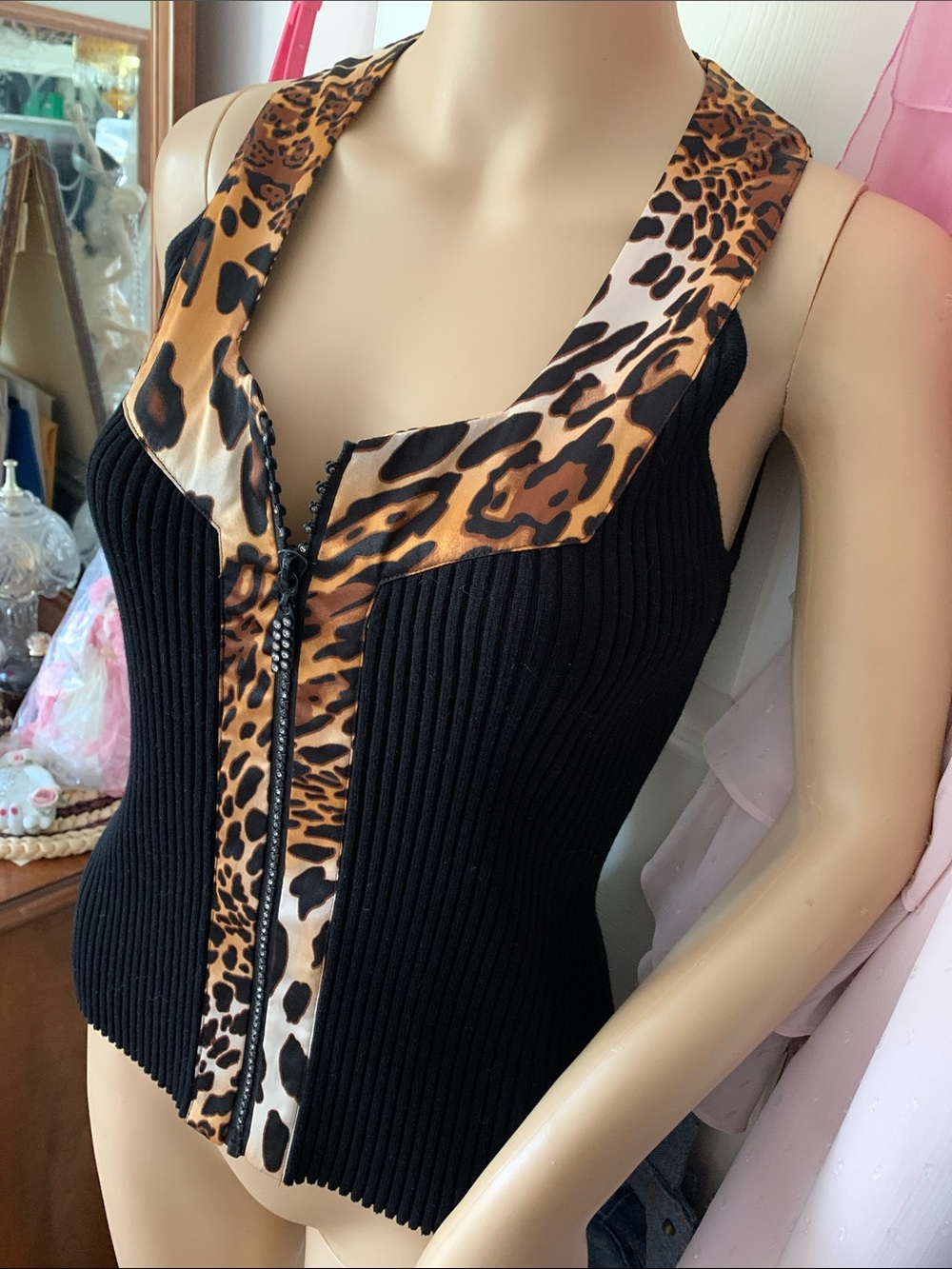 Black leopard satin  sleeveless sweater vest diamond bling zip front top M